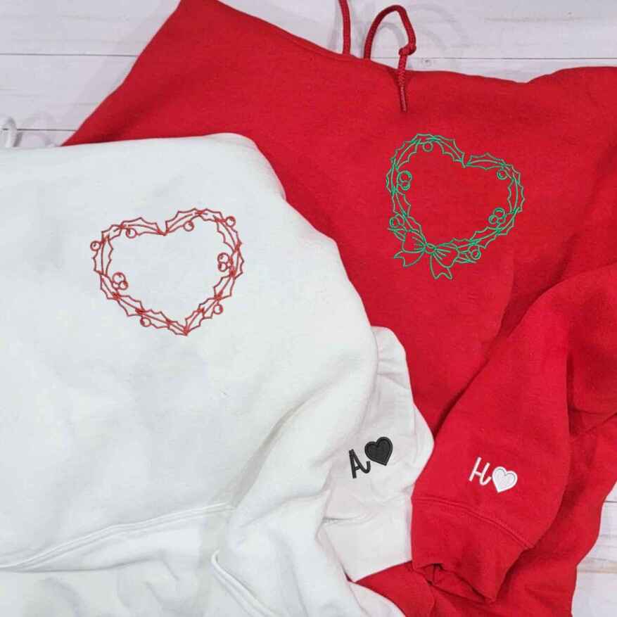 Romantic heart wreath design hoodies for couples
