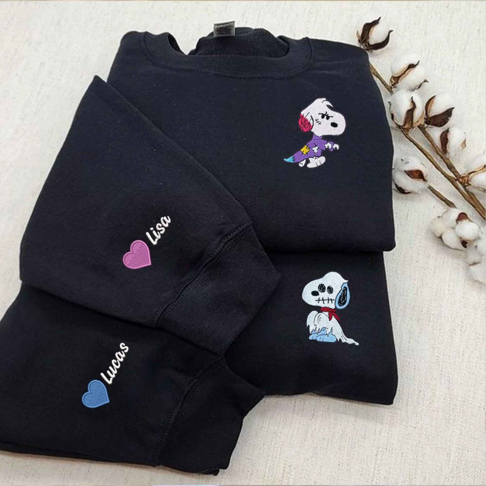 Black couple hoodies with personalized embroidered Halloween ghosts
