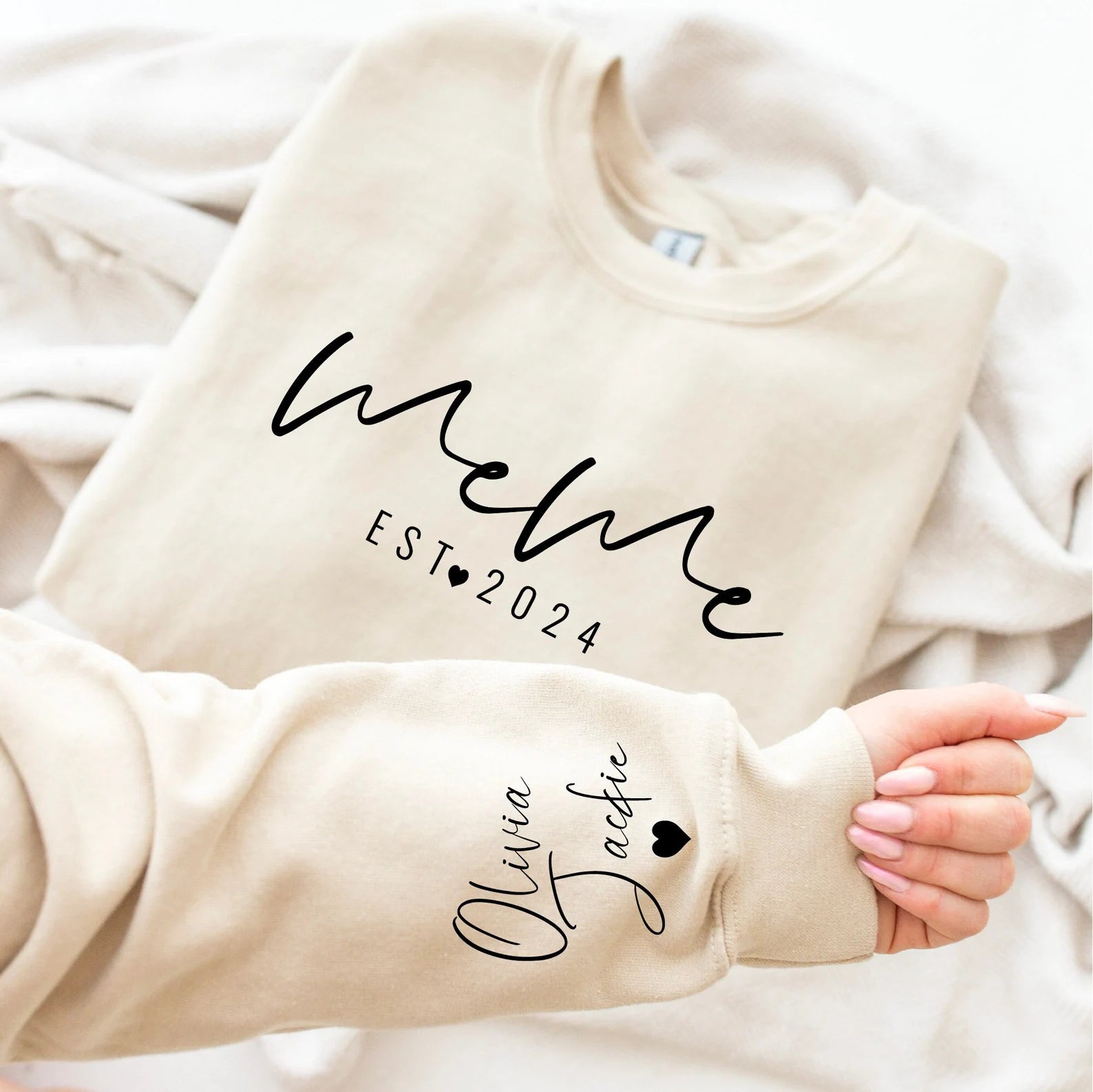 Stylish MeMe 2024 Sweatshirt Personalized with Heart