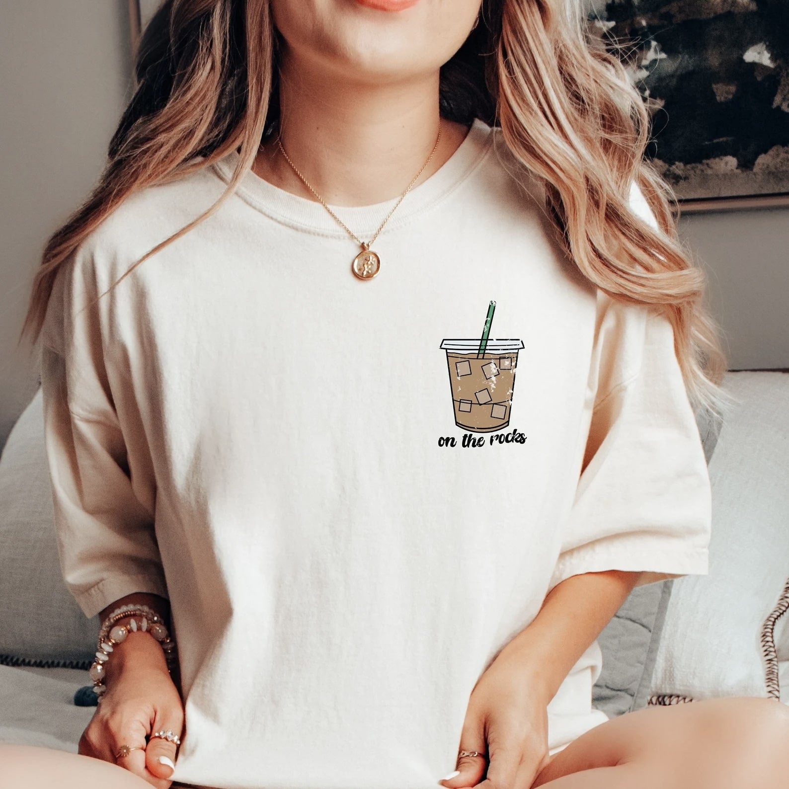 Creamy beige 'On the Rocks' t - shirt with iced drink graphic